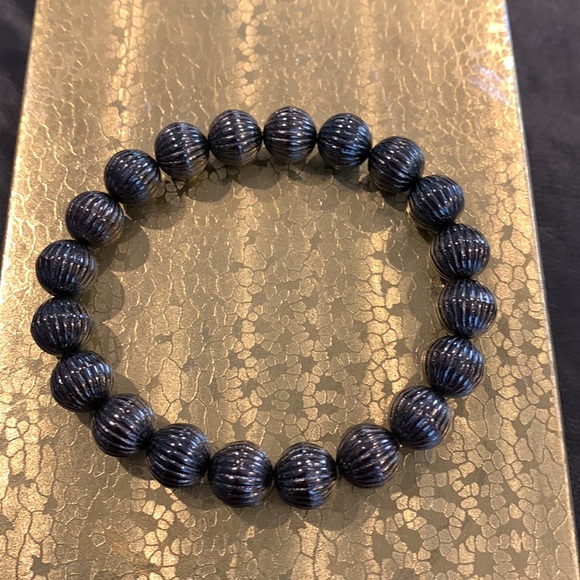 Costume set of two silver toned bracelets - Picture 3 of 3